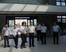 <b>山西省民營經(jīng)濟發(fā)展局樊偉強局長、運城經(jīng)濟技術(shù)開發(fā)區(qū)副主任魯若鵬一行蒞臨</b>